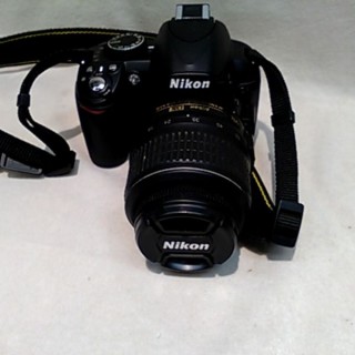 NIKON D3100