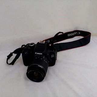 CANON EOS 600D