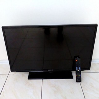 SAMSUNG UE32EH5300