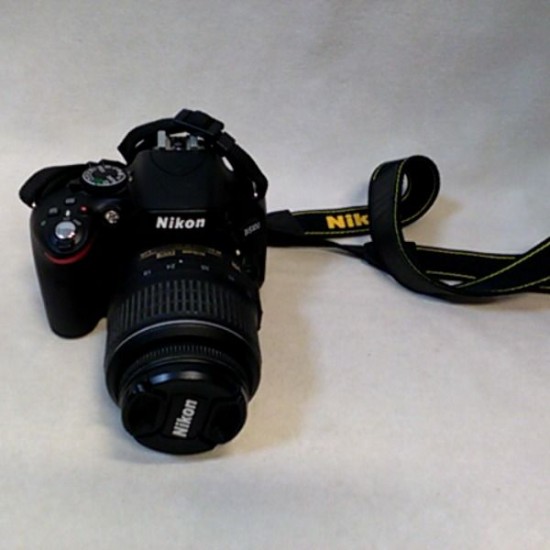 NIKON D5100