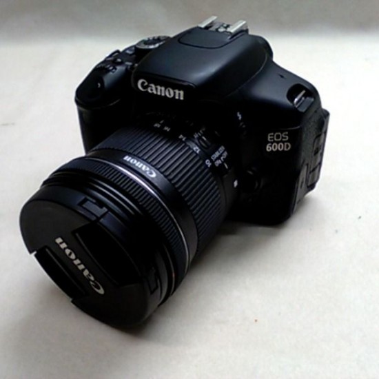 CANON EOS 600D