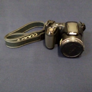 NIKON L330