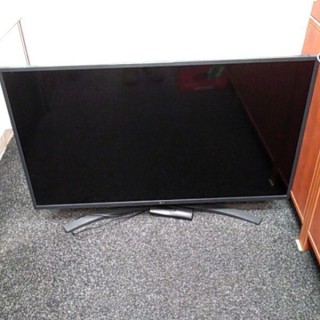 LG 43UM7400